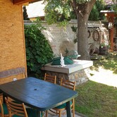 Chalupa Kněždub k pronájmu Jižní Morava - posezení u sauny